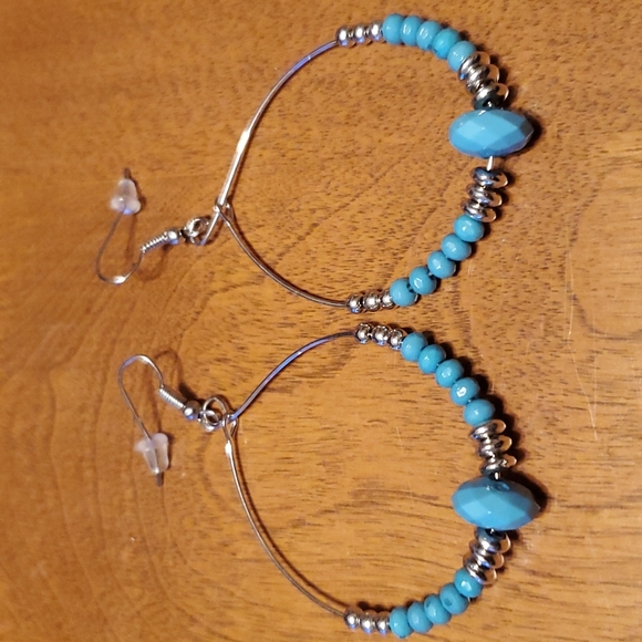 Paparazzi Aqua beaded silver earrings.
